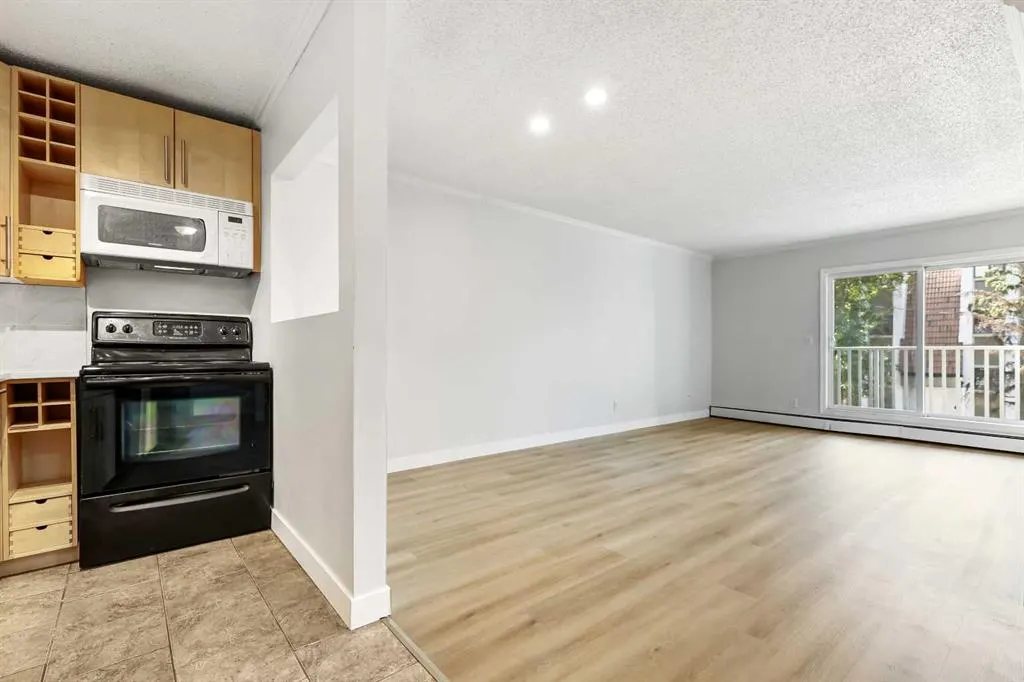 732 57 Avenue SW, #305