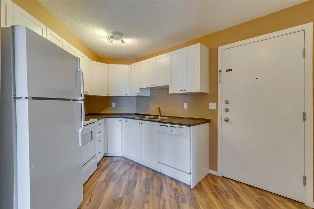 60 Panatella Street NW, #1413