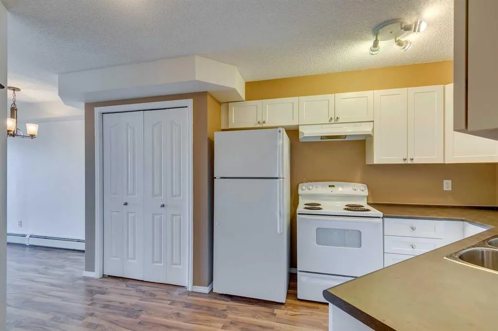 60 Panatella Street NW, #1413