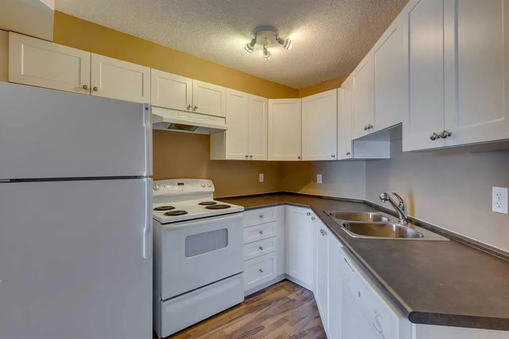 60 Panatella Street NW, #1413