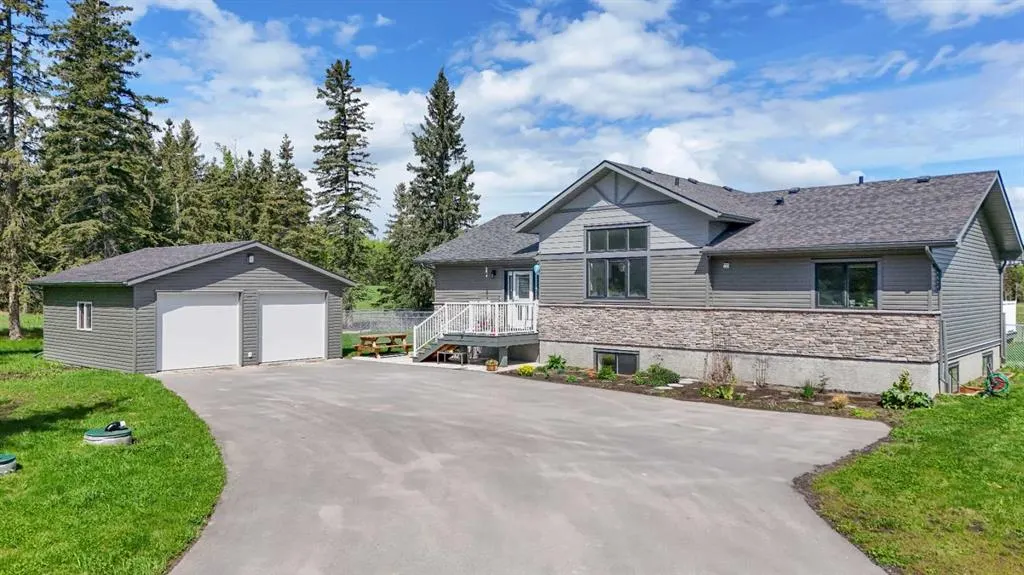 112 MEADOW PONDS