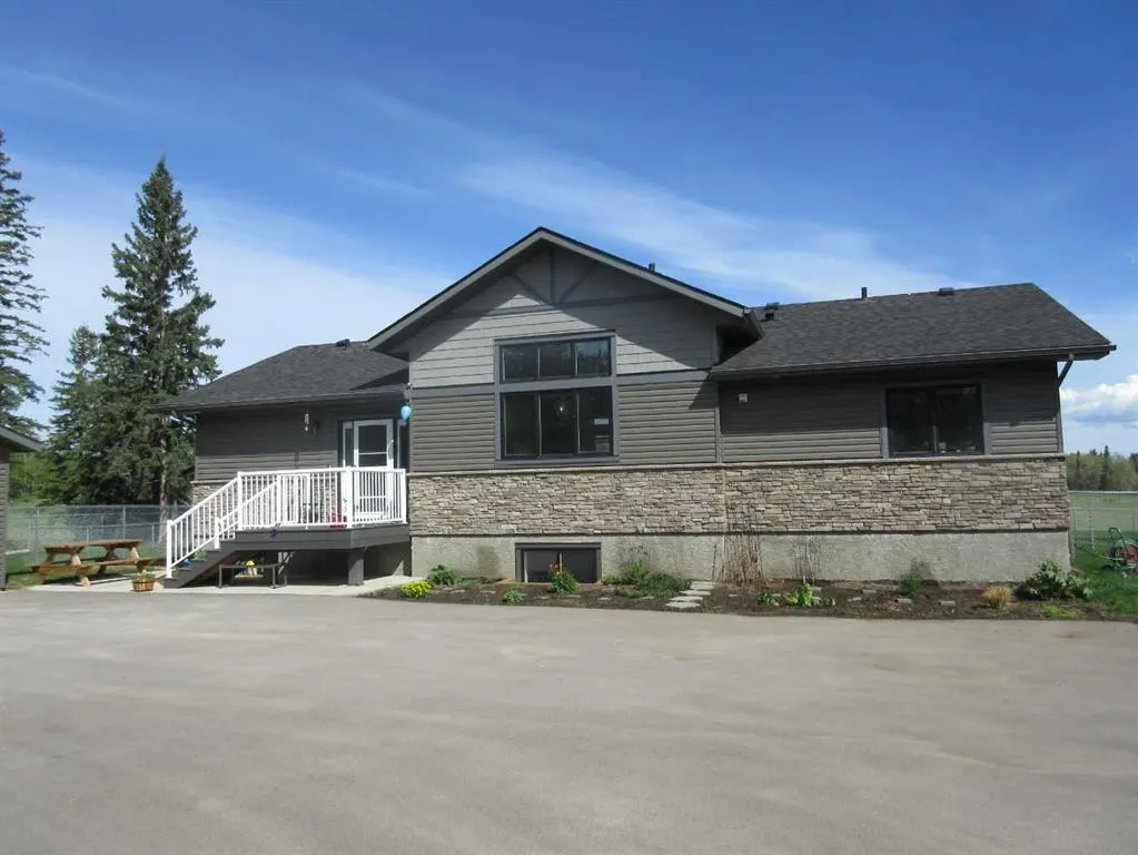 112 MEADOW PONDS