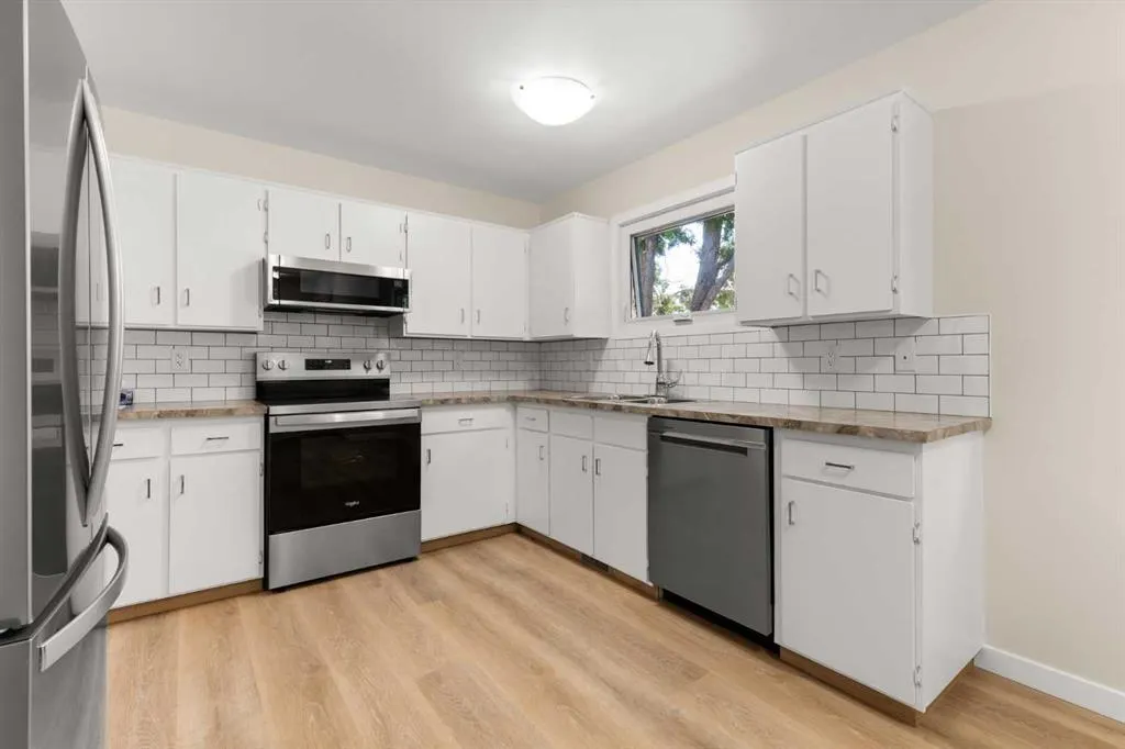 1804 17 Street SE