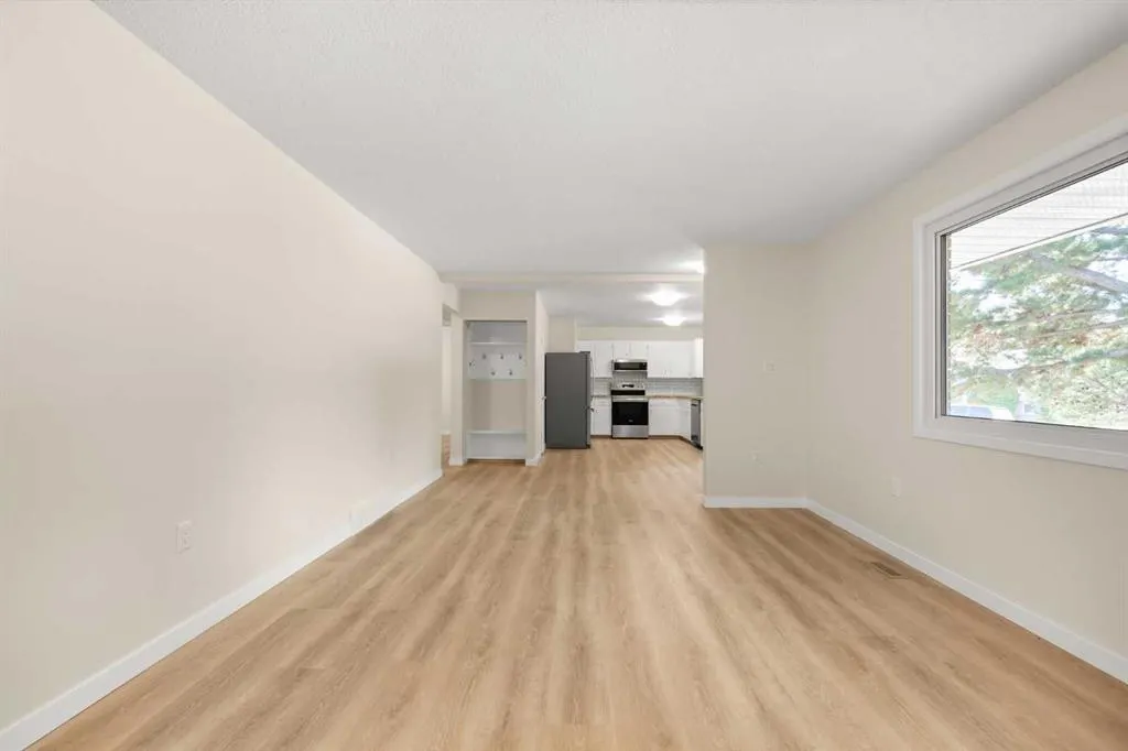 1804 17 Street SE