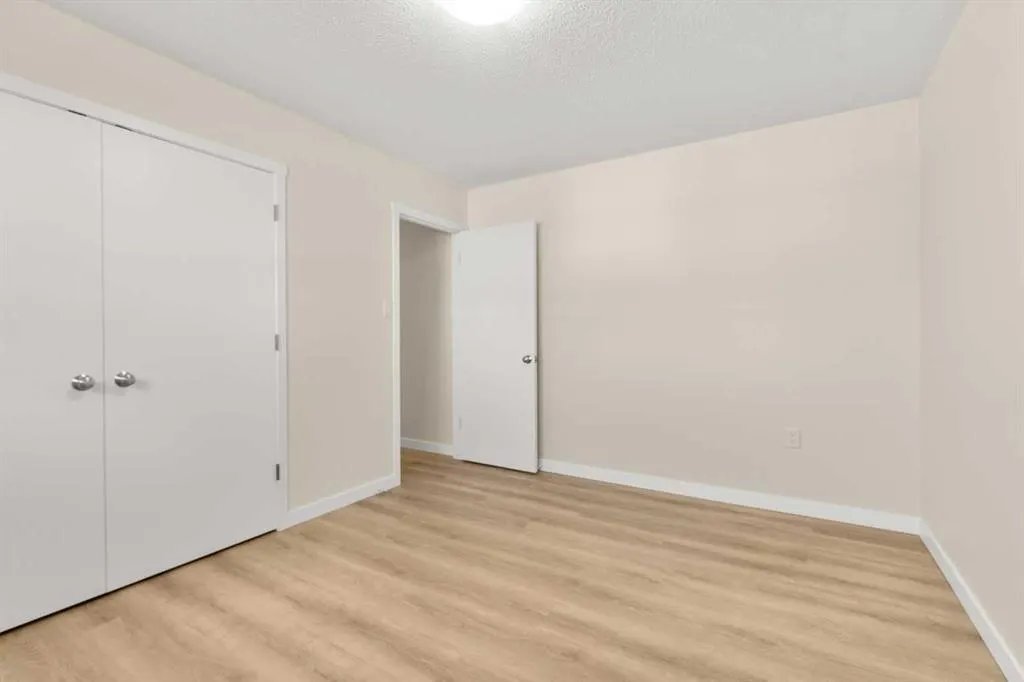 1804 17 Street SE