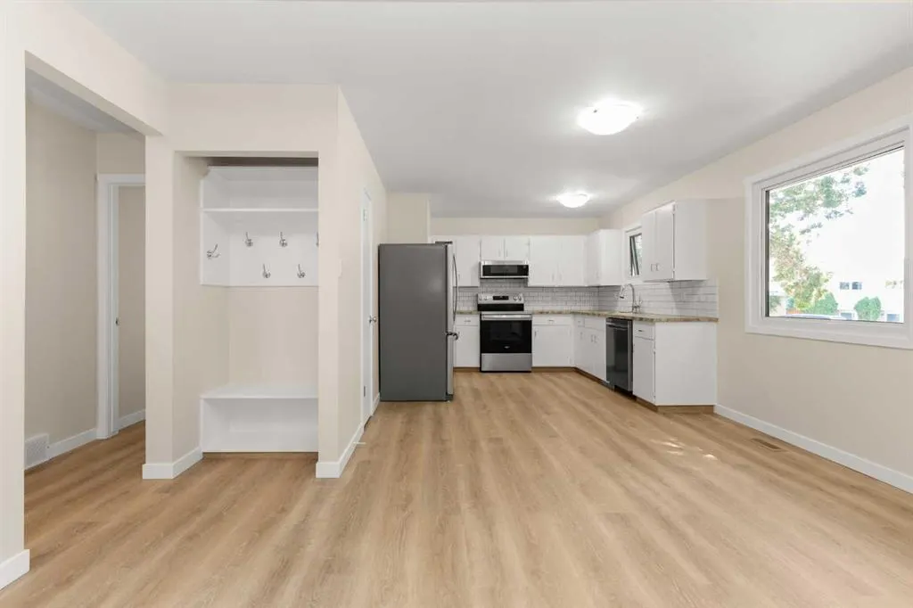 1804 17 Street SE