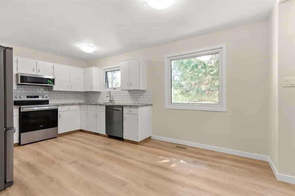 1804 17 Street SE