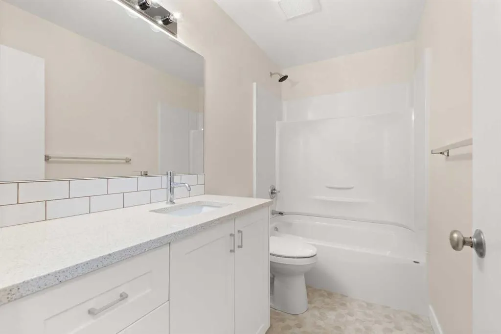 1804 17 Street SE