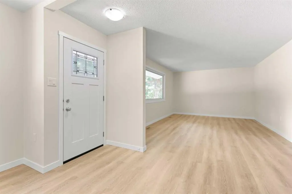 1804 17 Street SE