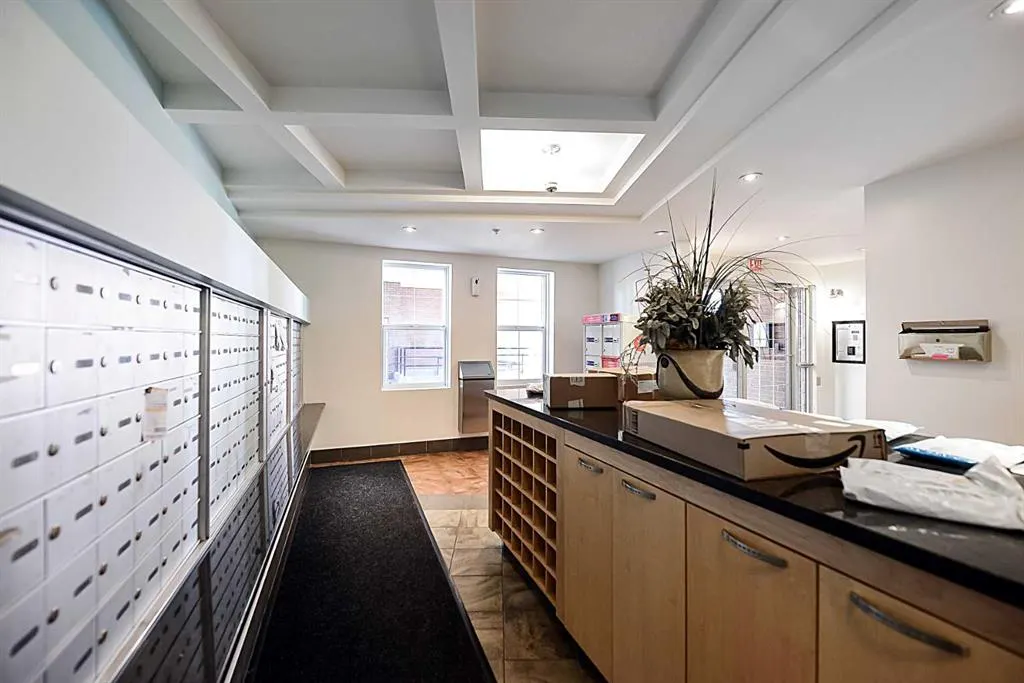 5605 Henwood Street SW, #4416