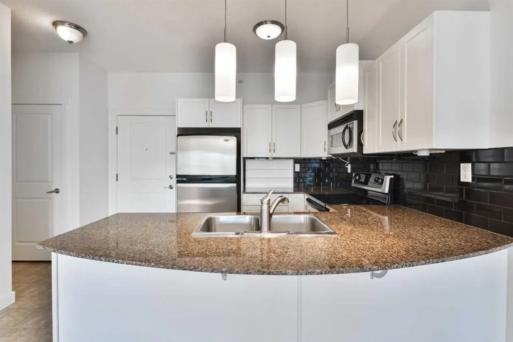 5605 Henwood Street SW, #4416