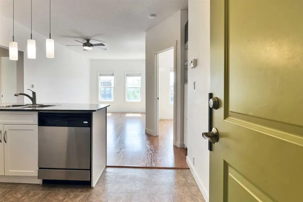 5605 Henwood Street SW, #4416