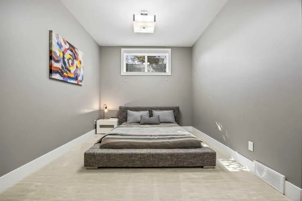 6 West Point Mews SW