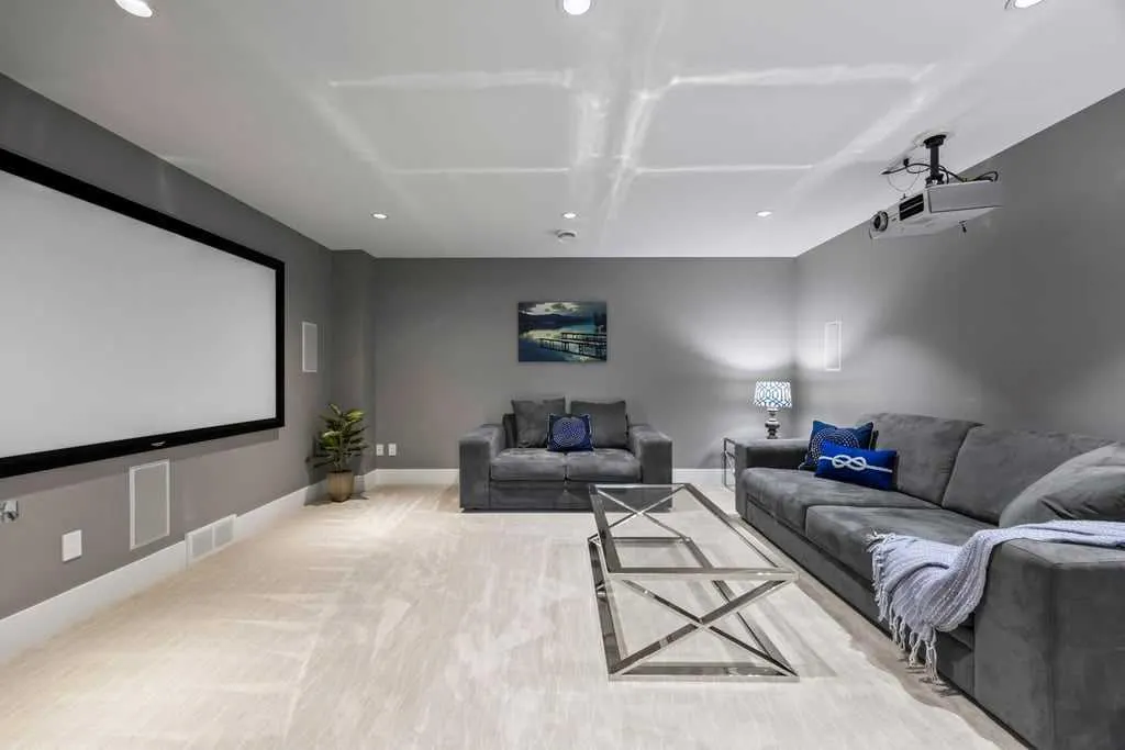 6 West Point Mews SW