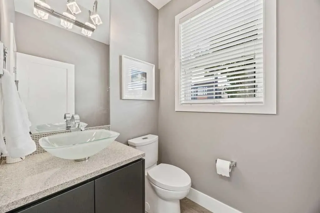 6 West Point Mews SW