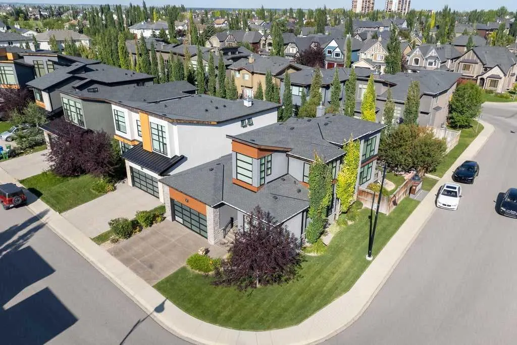 6 West Point Mews SW