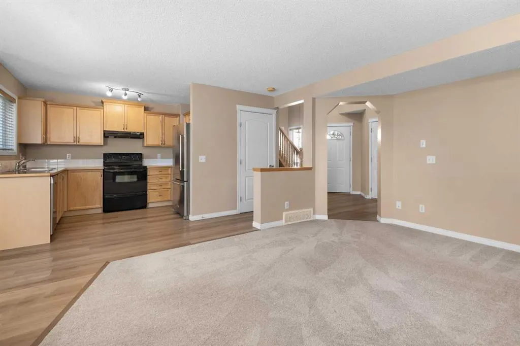 329 Bridleridge Way SW