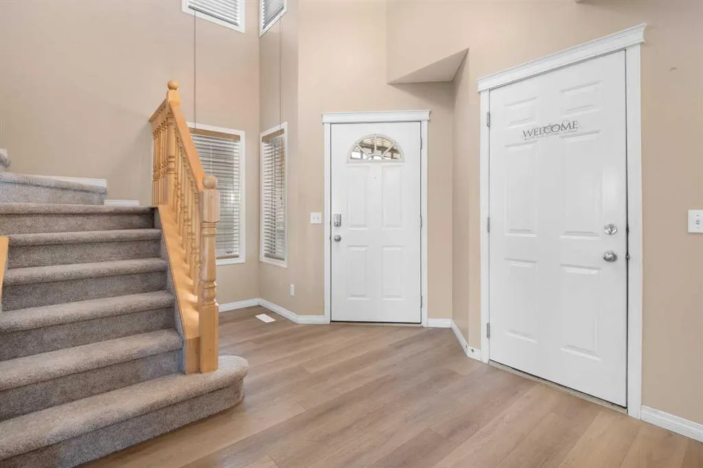 329 Bridleridge Way SW