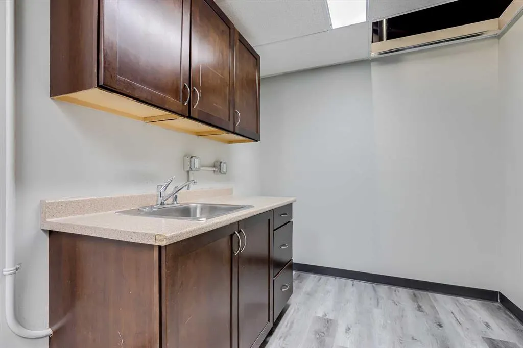 5430 17 Avenue SE, #140