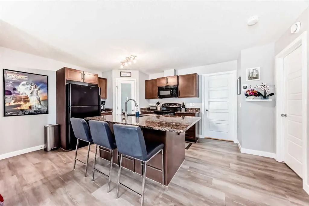 2781 Chinook Winds Drive SW, #2106