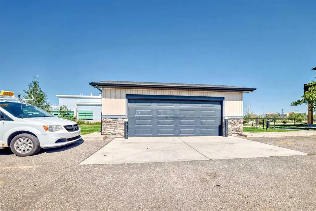 2781 Chinook Winds Drive SW, #2106