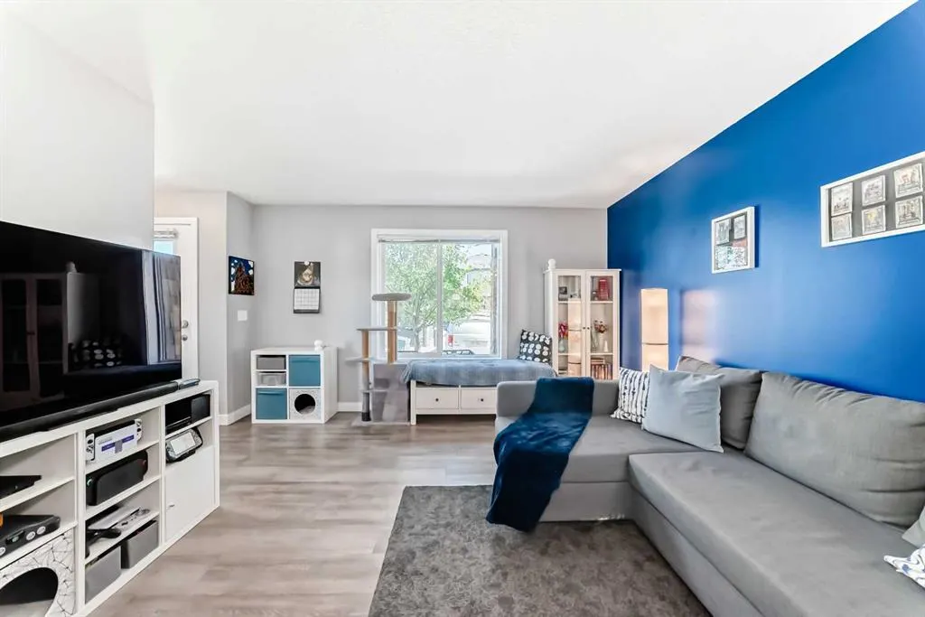2781 Chinook Winds Drive SW, #2106