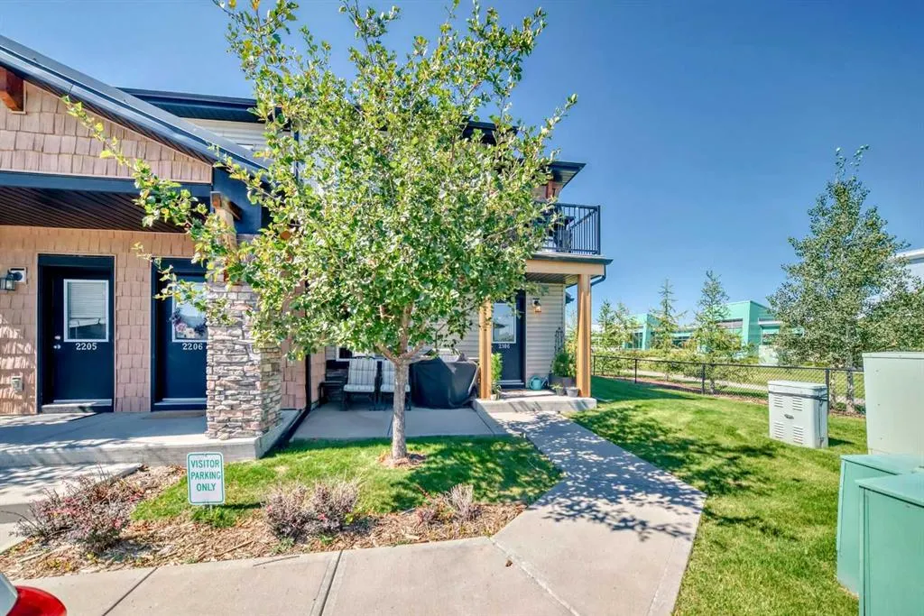2781 Chinook Winds Drive SW, #2106