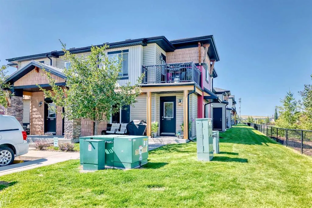 2781 Chinook Winds Drive SW, #2106