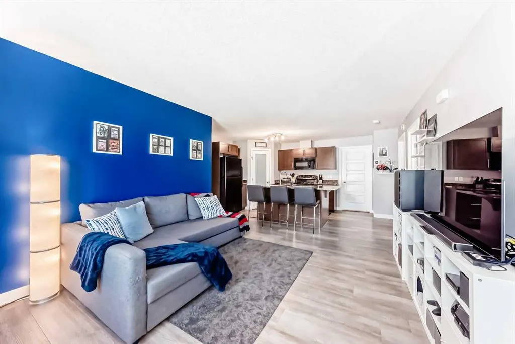 2781 Chinook Winds Drive SW, #2106