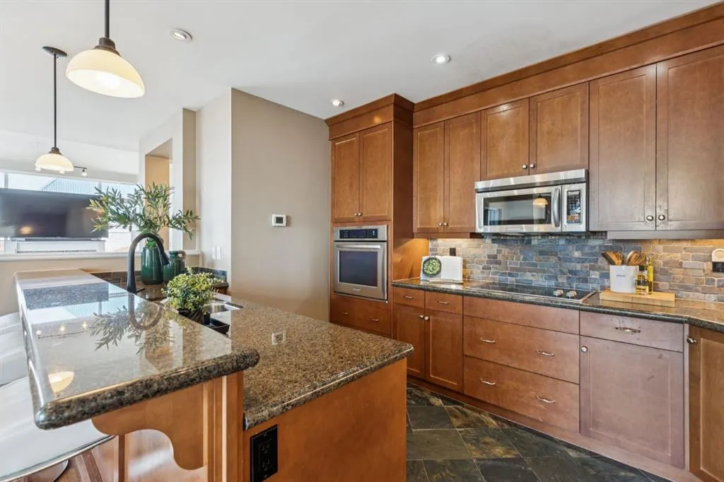 910 5 Avenue SW, #2802