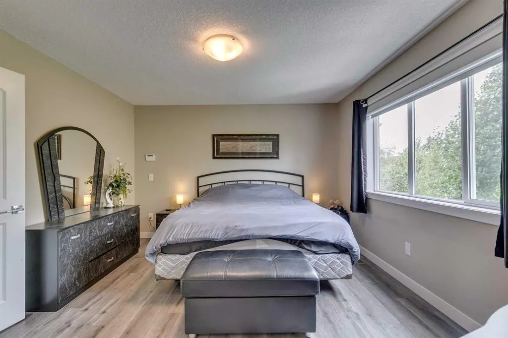 153 Walgrove Terrace SE