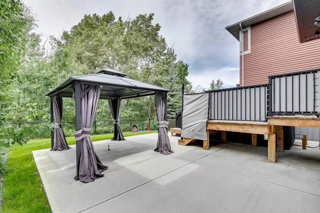 153 Walgrove Terrace SE