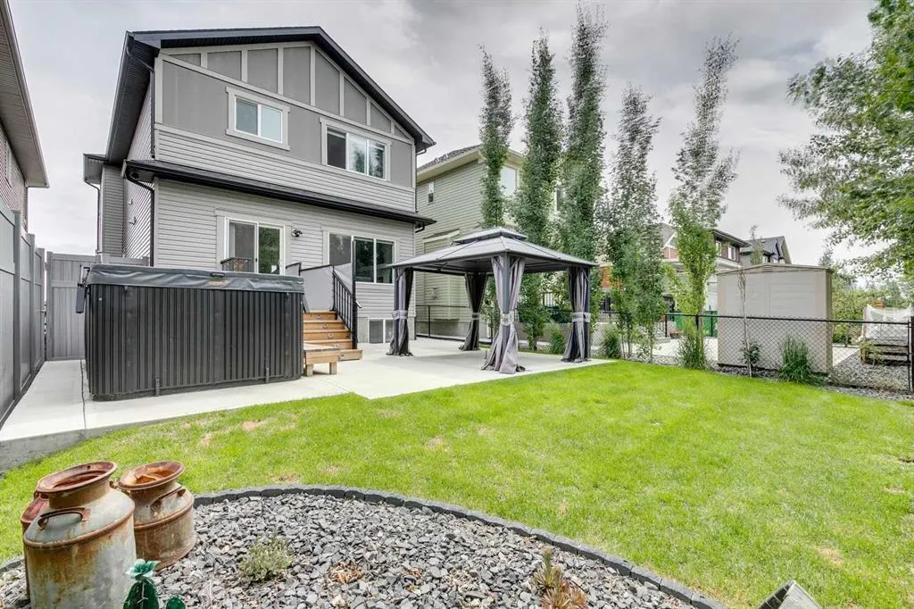 153 Walgrove Terrace SE