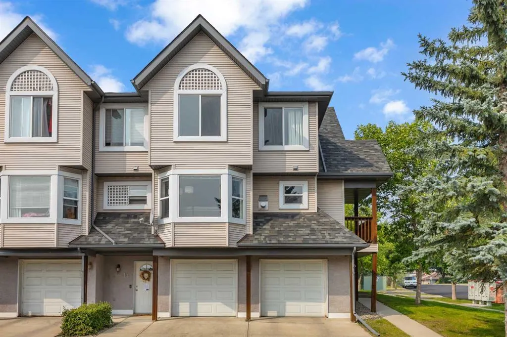 9 Sandarac Way NW