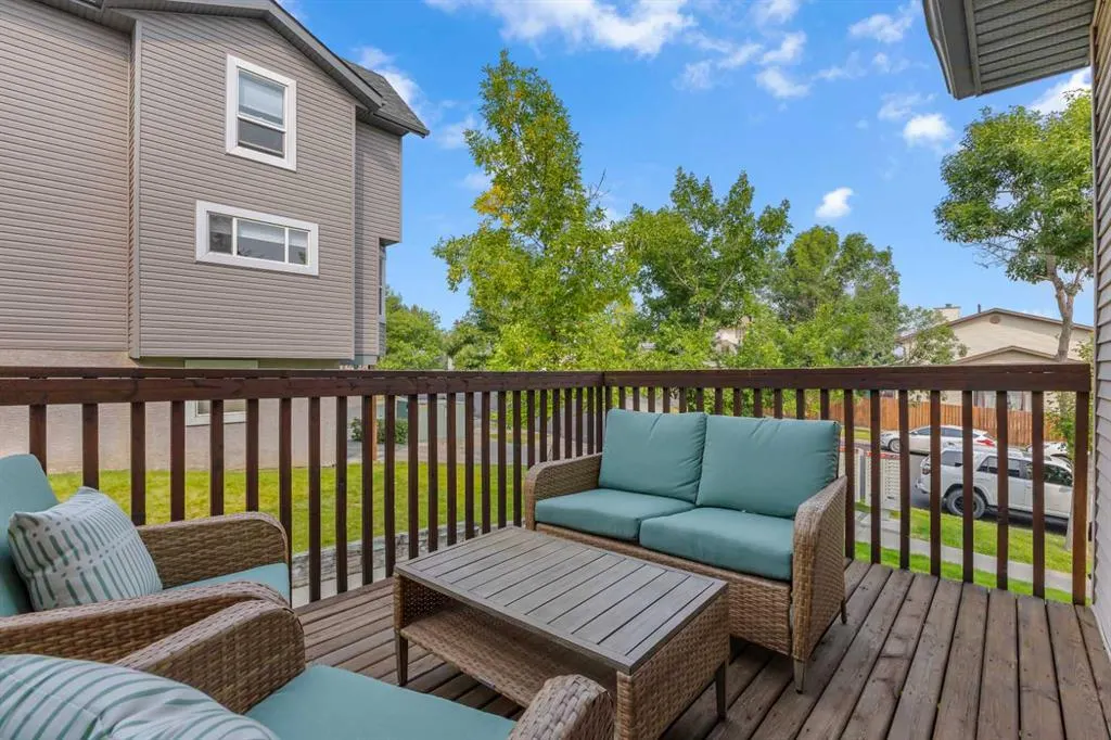 9 Sandarac Way NW