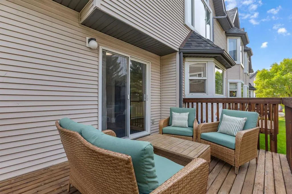9 Sandarac Way NW