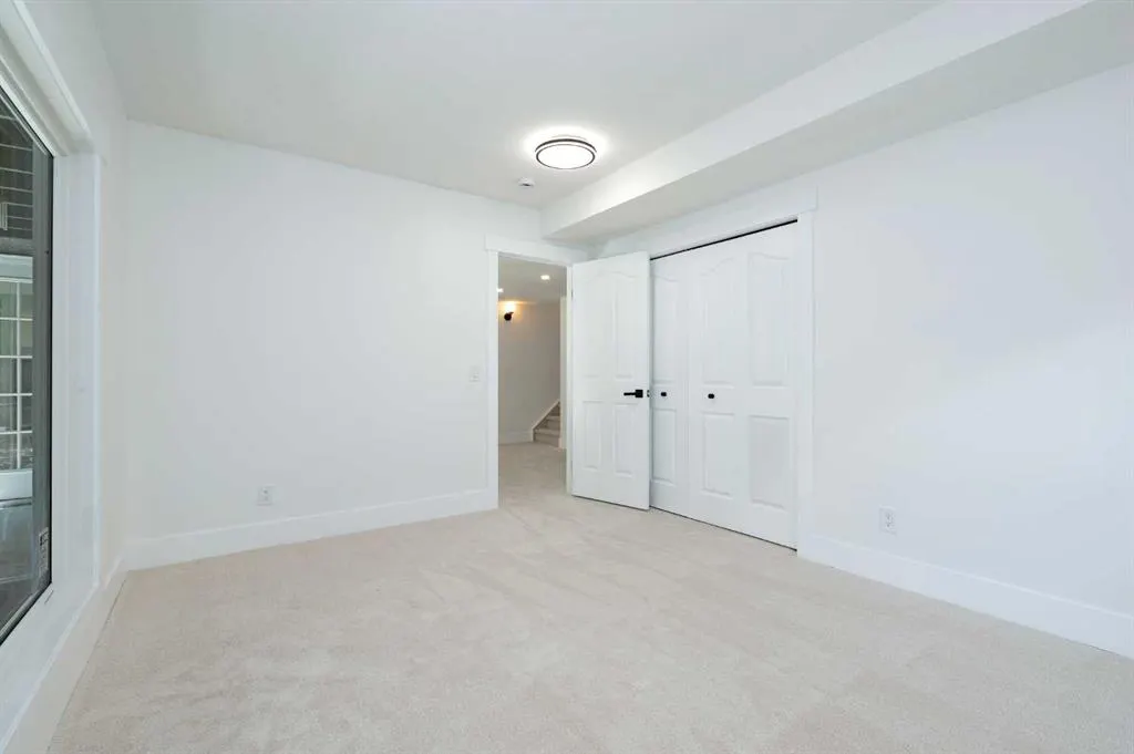 31 Scenic Park Crescent NW