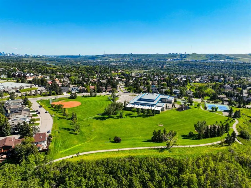 31 Scenic Park Crescent NW