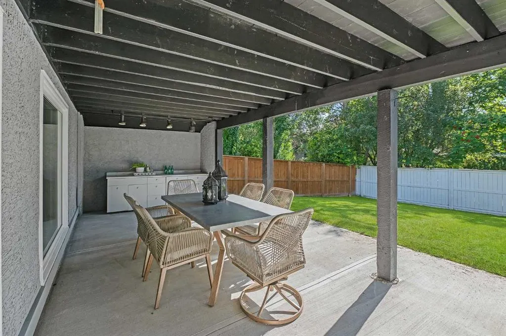 31 Scenic Park Crescent NW