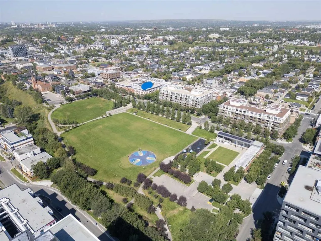880 Centre Avenue NE, #301