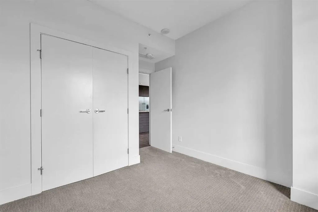 38 9 Street NE, #304