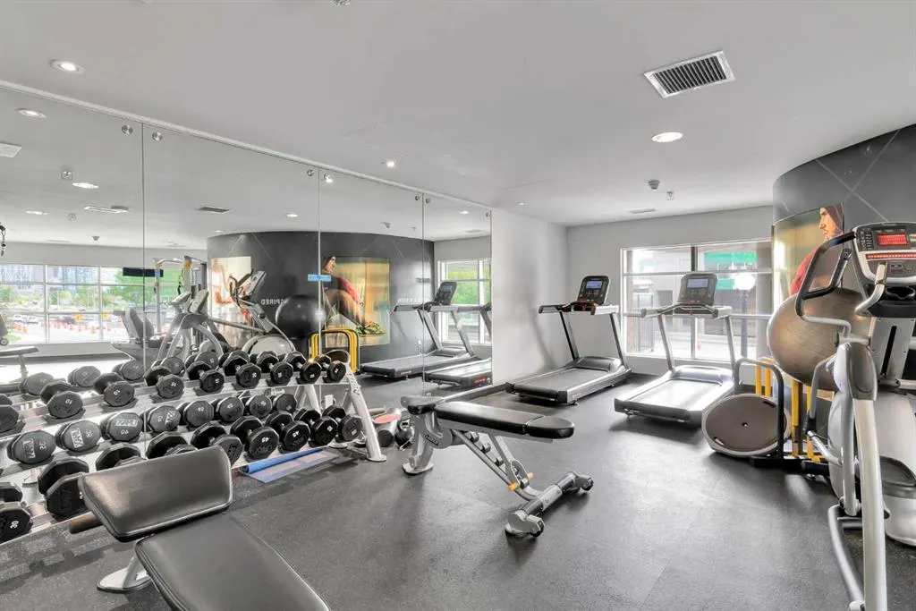 38 9 Street NE, #304