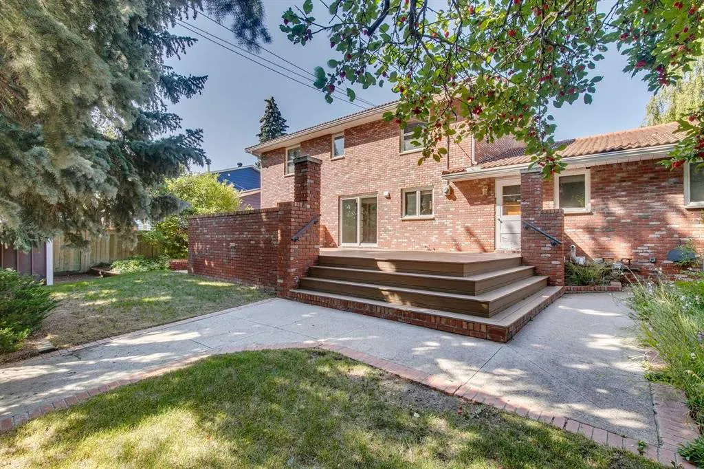 924 Kerfoot Crescent SW