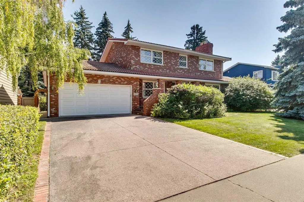 924 Kerfoot Crescent SW
