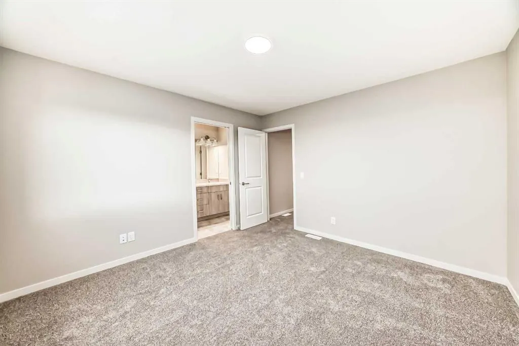 176 Sawgrass Gate NW