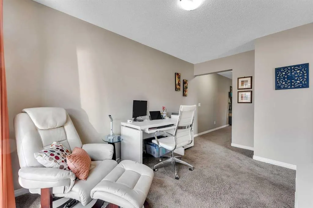 100 Windford Rise SW