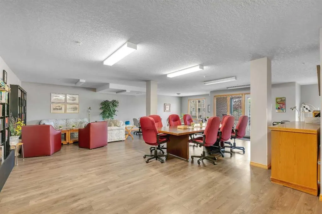7239 Sierra Morena Boulevard SW, #109