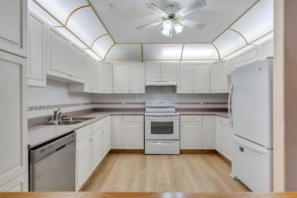 7239 Sierra Morena Boulevard SW, #109