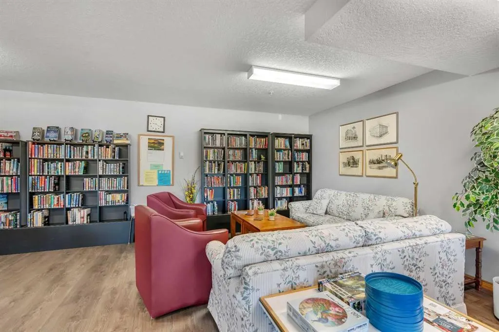 7239 Sierra Morena Boulevard SW, #109