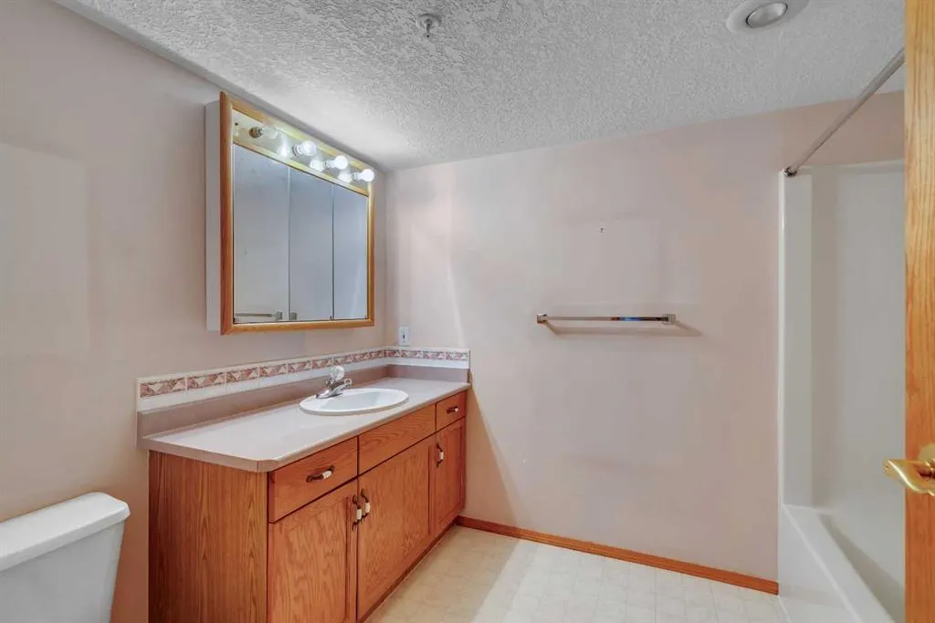 7239 Sierra Morena Boulevard SW, #109